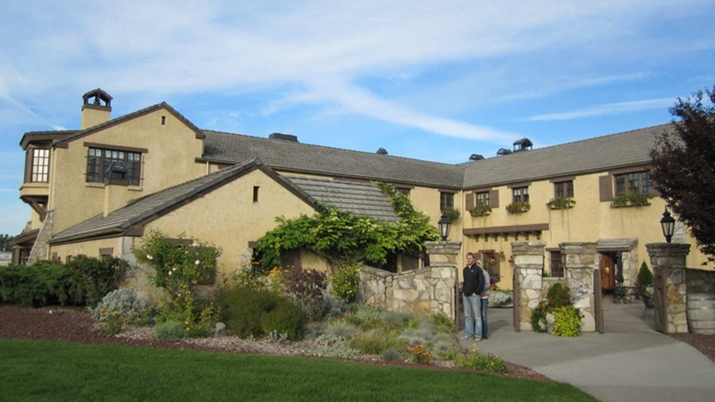 Col-Crest-Winery_1.jpg